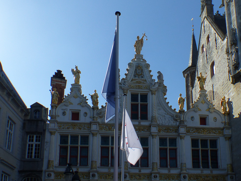 Br&uuml;gge Justizpalast