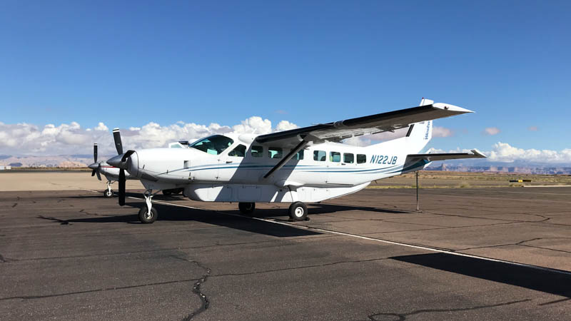 Page am Lake Powell Rundflug